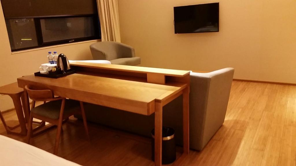 Ji Hotel Wuhan Guanggu Plaza المظهر الخارجي الصورة