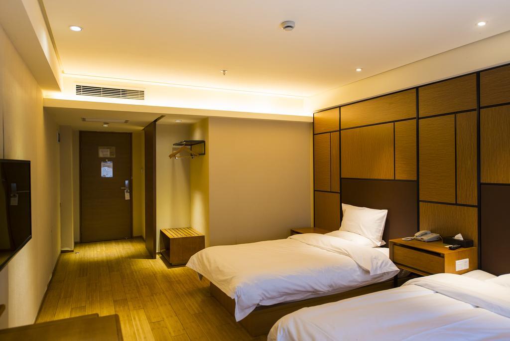 Ji Hotel Wuhan Guanggu Plaza المظهر الخارجي الصورة