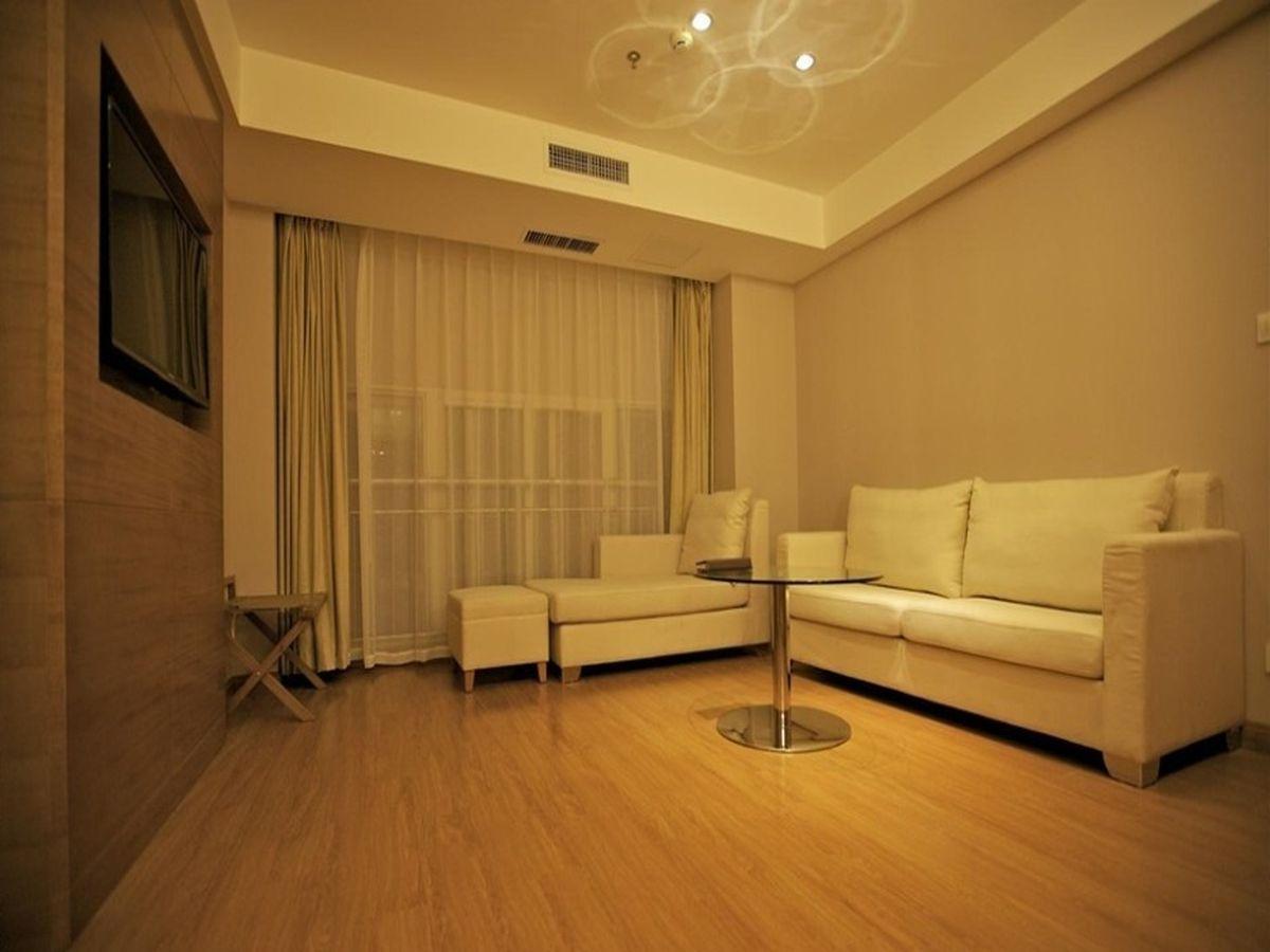 Ji Hotel Wuhan Guanggu Plaza المظهر الخارجي الصورة